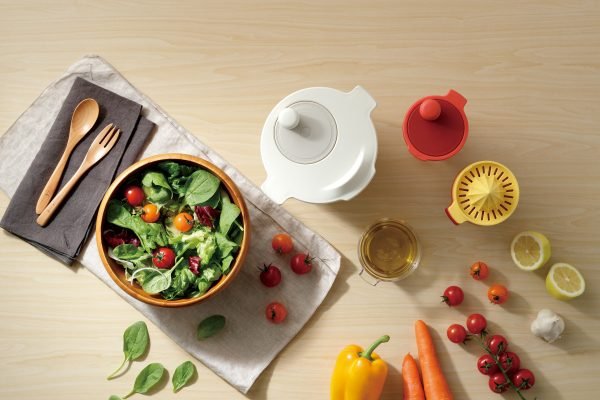 Liberalista by Risu Japan- Salad spinner and mixer, White , 2 in 1 function, made in Japan - Image 5